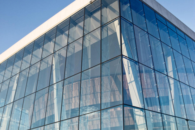 mur de rideau de verre