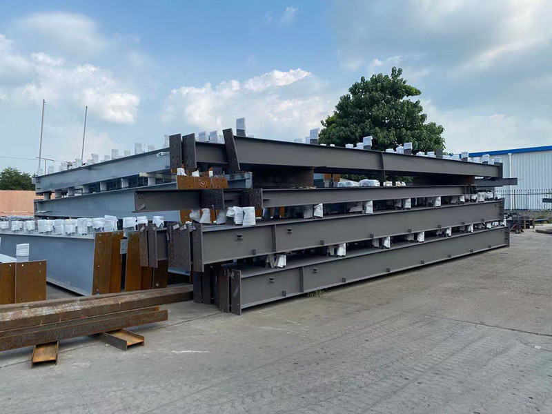 acier soud&eacute; h