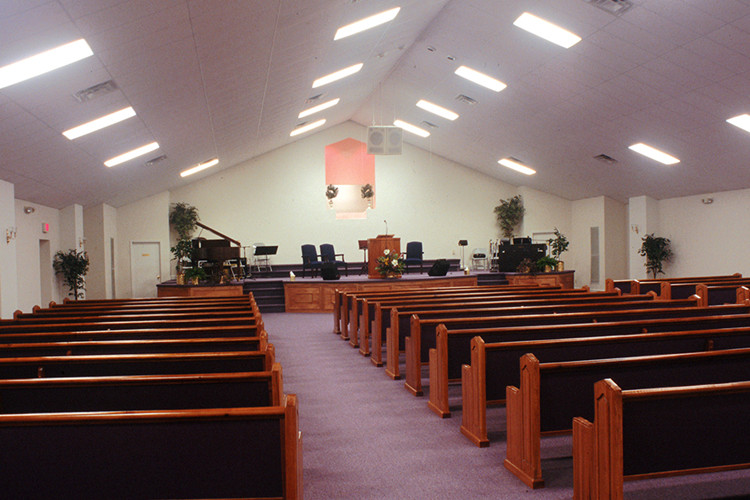 b&acirc;timent de l'&eacute;glise pr&eacute;fabriqu&eacute;e