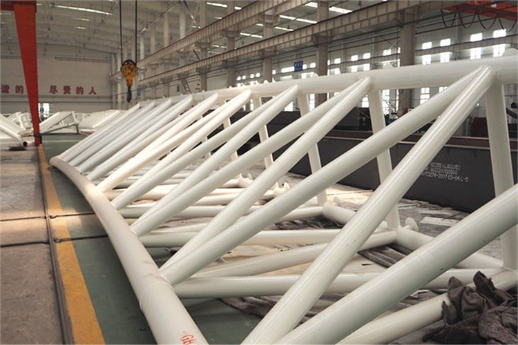 Des ateliers de structure en acier de 18 000 m² ont produit une maison en acier légère