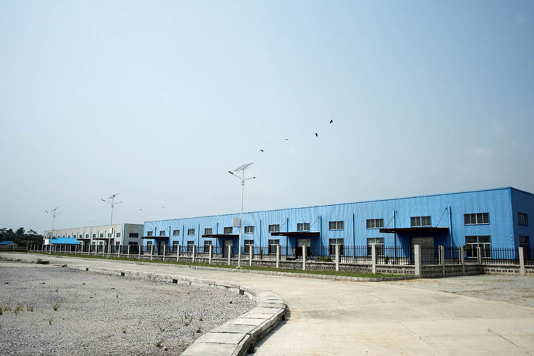 Bâtiment d'entrepôt à structure métallique légère pour hangar