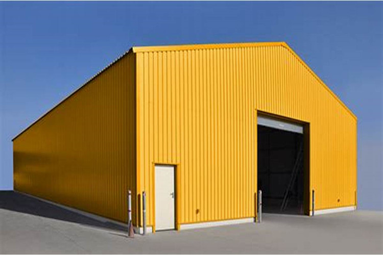 hangar d'acier