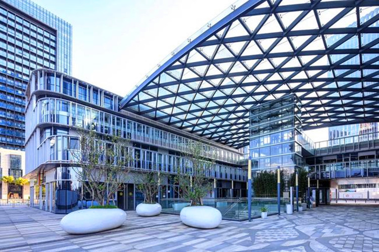 grille incurv&eacute;e