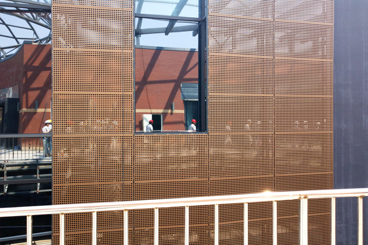 D&eacute;coration du panneau en aluminium