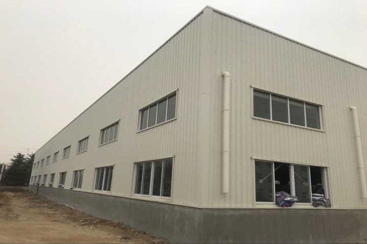 Structure métallique préfabriquée certifiée SGS pour entrepôt et atelier