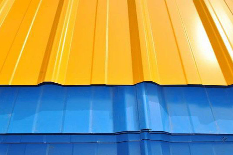 feuille en acier ondul&eacute;