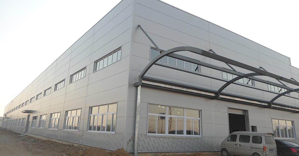 Atelier en acier-construction1